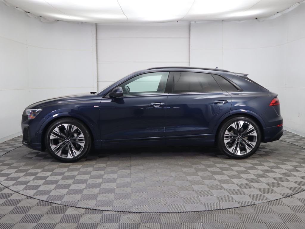 Thumbnail: 2025 Audi Q8 - 8