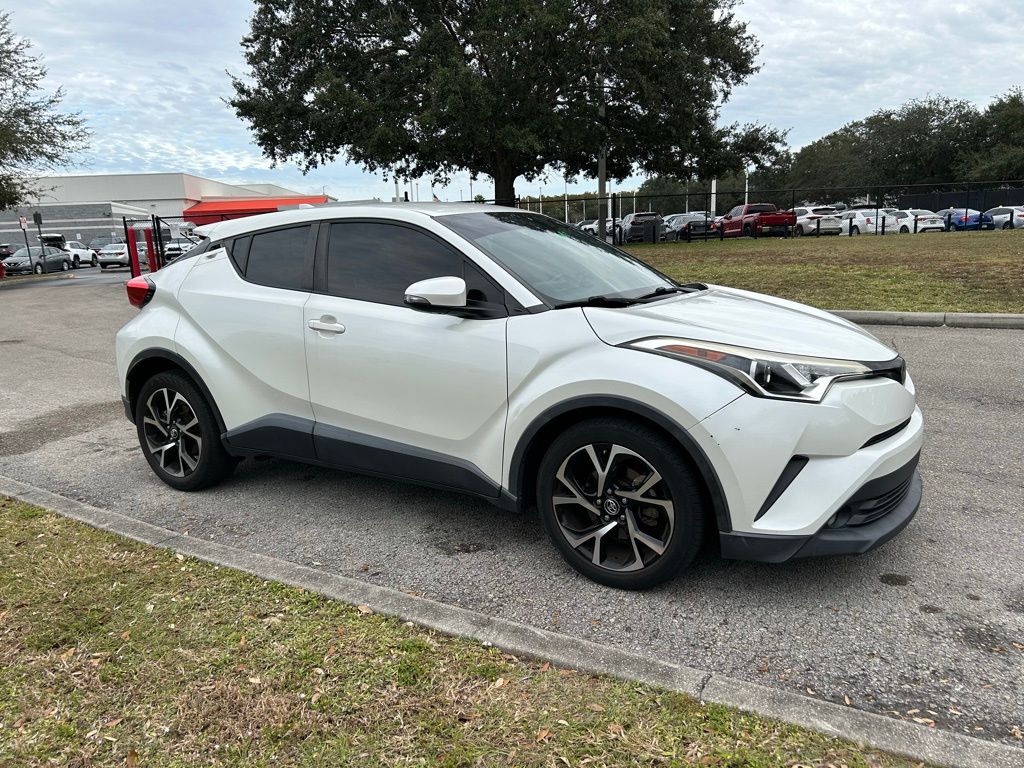 Thumbnail: 2018 Toyota C-HR - 7