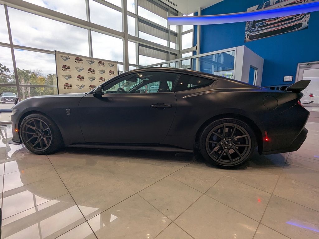 2025 Ford Mustang Dark Horse Fastback