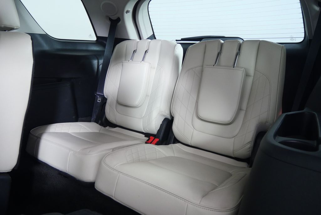 Thumbnail: 2018 Ford Explorer - 17