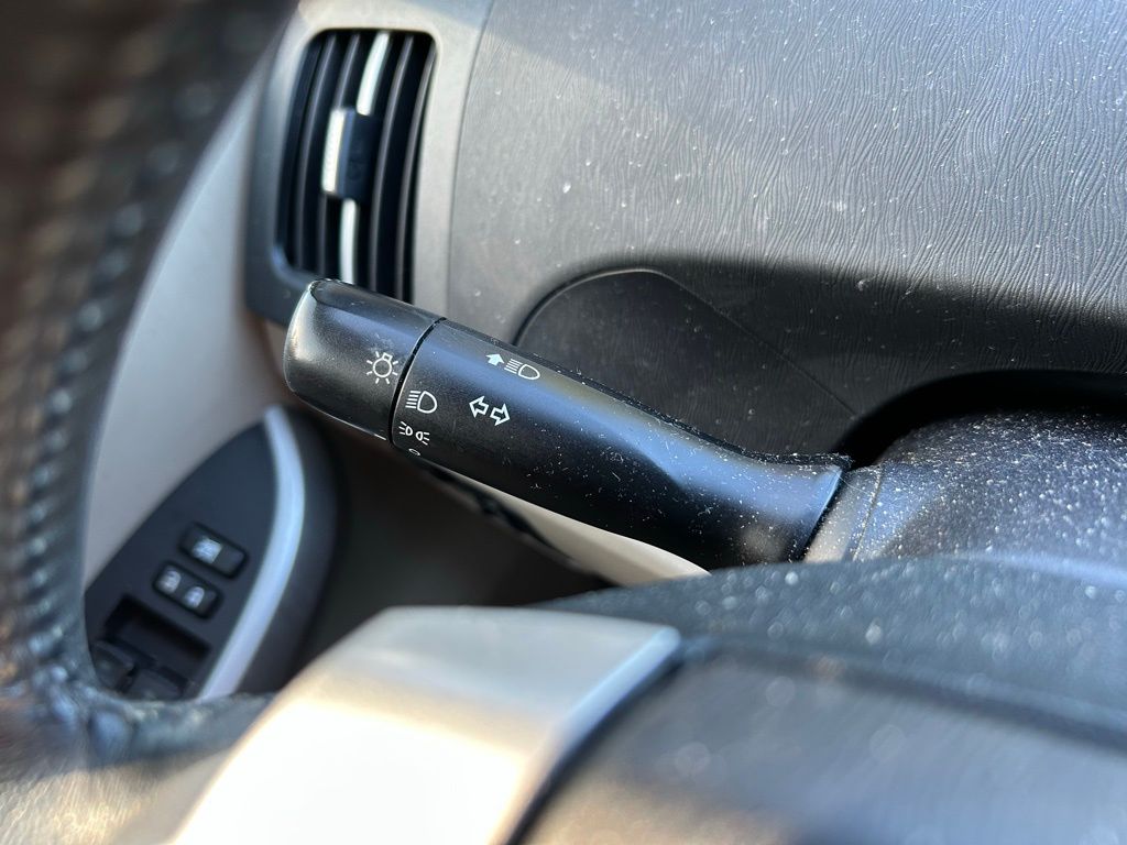 Thumbnail: 2010 Toyota Prius - 21