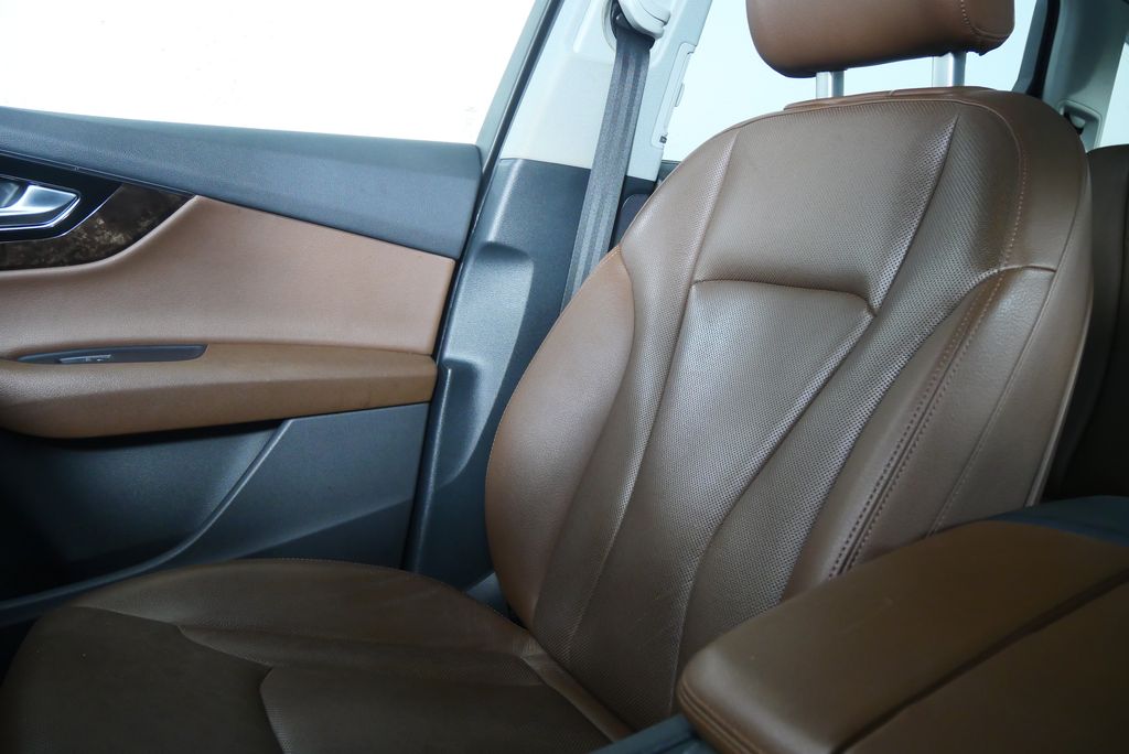 Thumbnail: 2017 Audi Q7 - 29