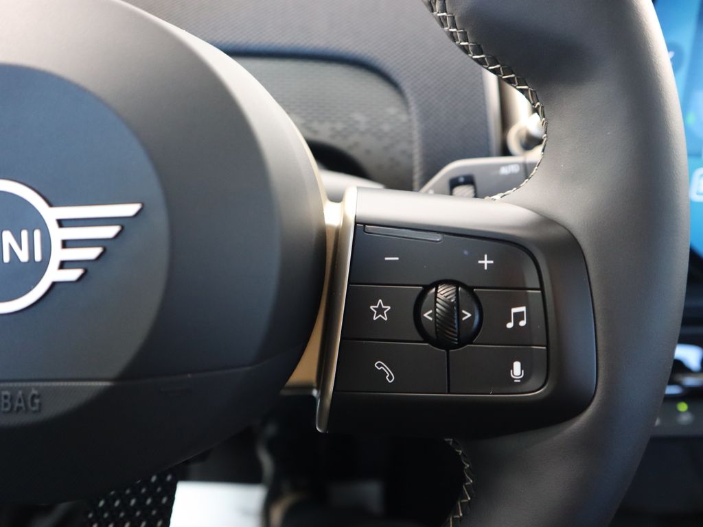 Thumbnail: 2025 MINI Cooper Countryman - 12