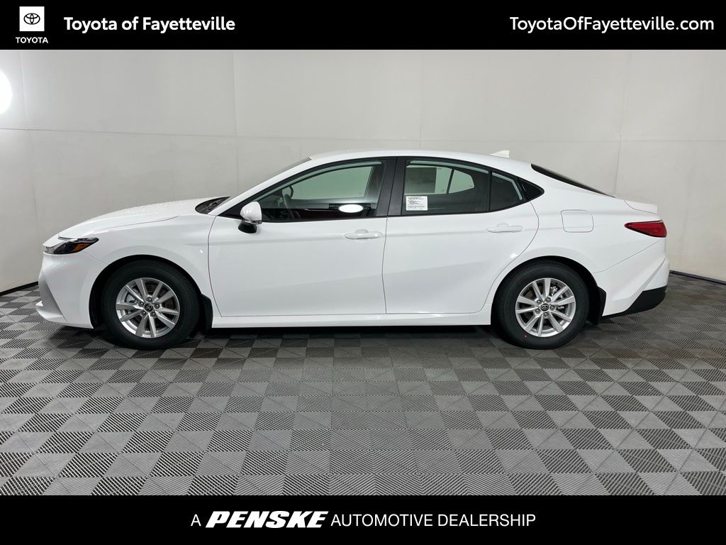 2025 Toyota Camry LE 2