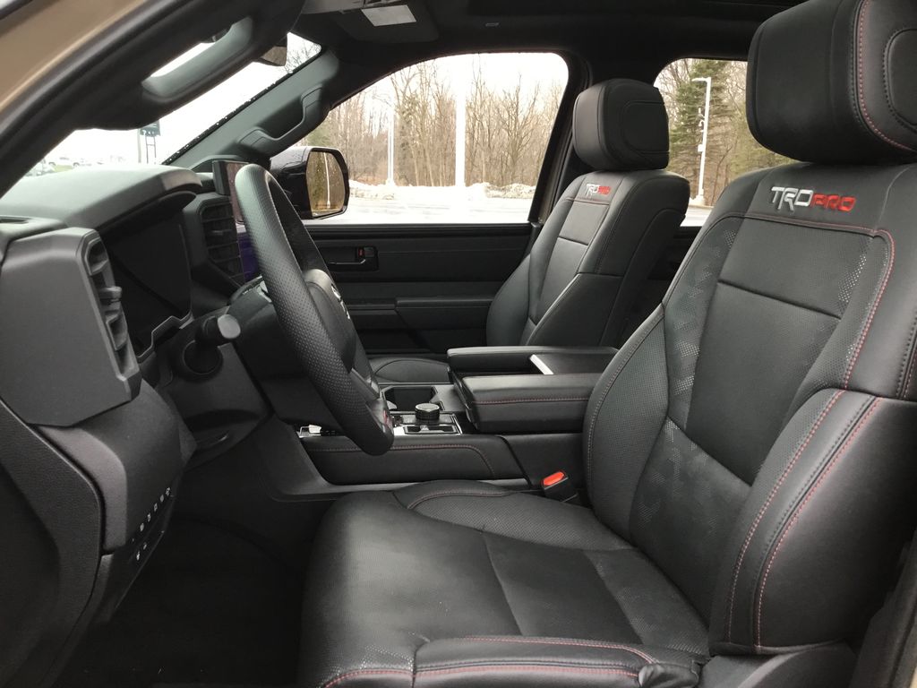 Thumbnail: 2025 Toyota Tundra - 10