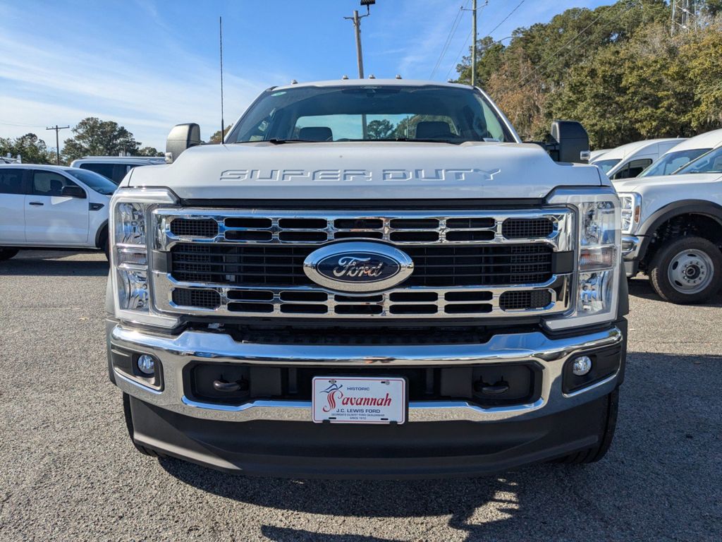 2025 Ford F-600 Chassis XL