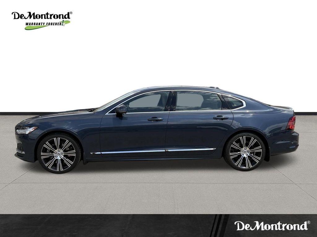 Used 2023 Denim Blue Metallic Volvo Ultimate image 8
