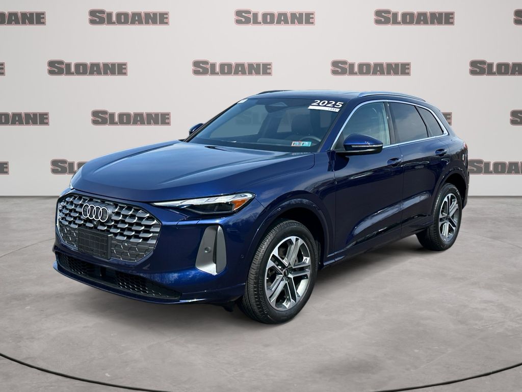 Navarra Blue Metallic 2025 Audi Q5 quattro Premium 40 TFSI SUV / Crossover All-Wheel Drive 7-Speed Automatic
