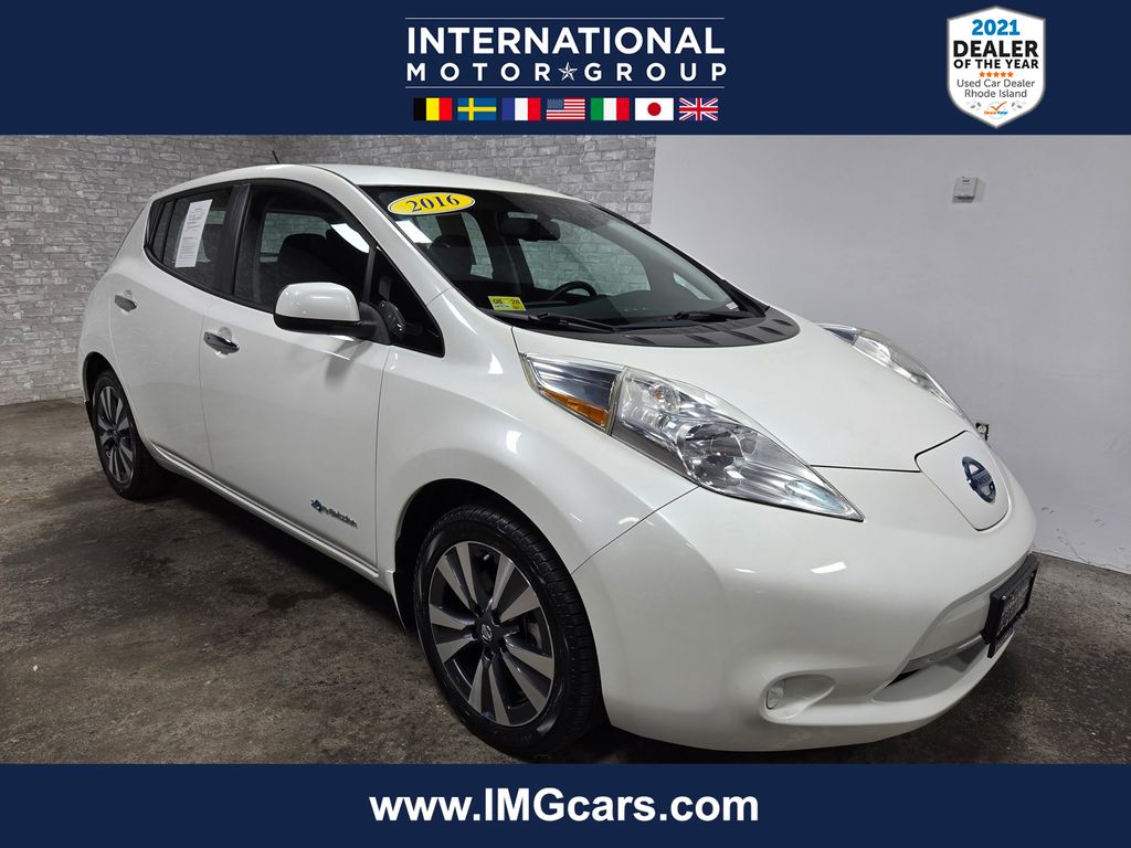 Pearl White 2016 Nissan LEAF Hatchback Front-Wheel Drive Automatic