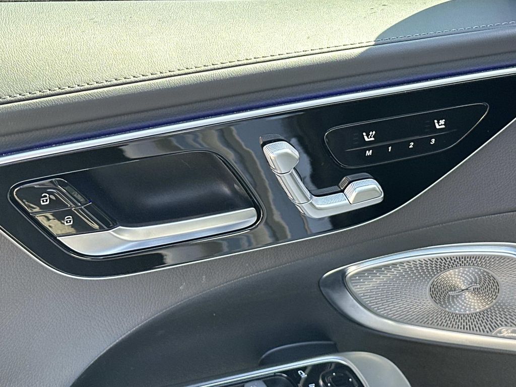 Thumbnail: 2025 Mercedes-Benz C-Class - 30