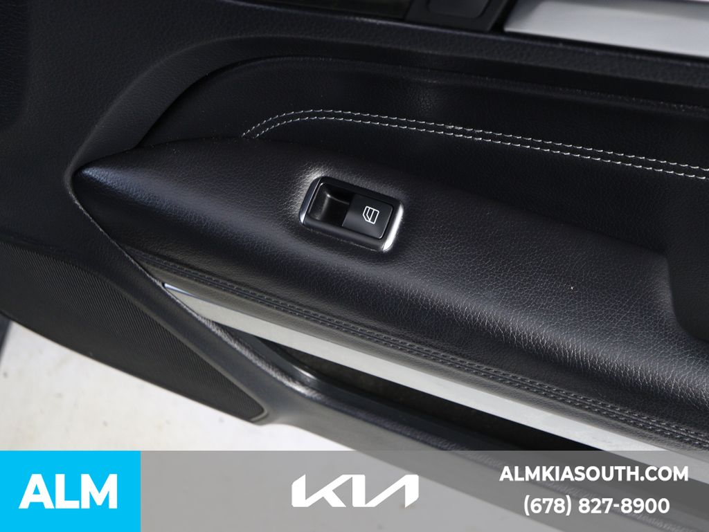 2017 Mercedes Benz E 400 4MATIC Coupe photo 37