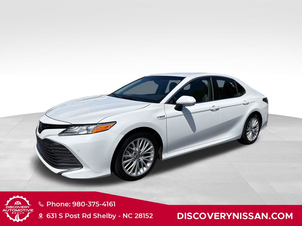 2018 Toyota Camry Hybrid XLE