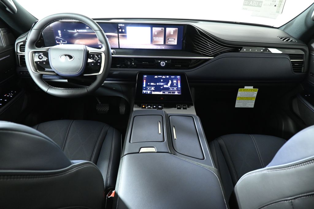 Thumbnail: 2026 INFINITI QX80 - 4