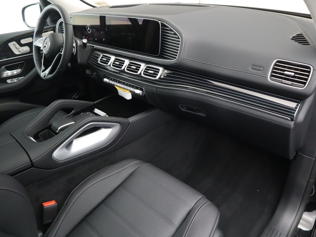 Thumbnail: 2026 Mercedes-Benz GLE - 19