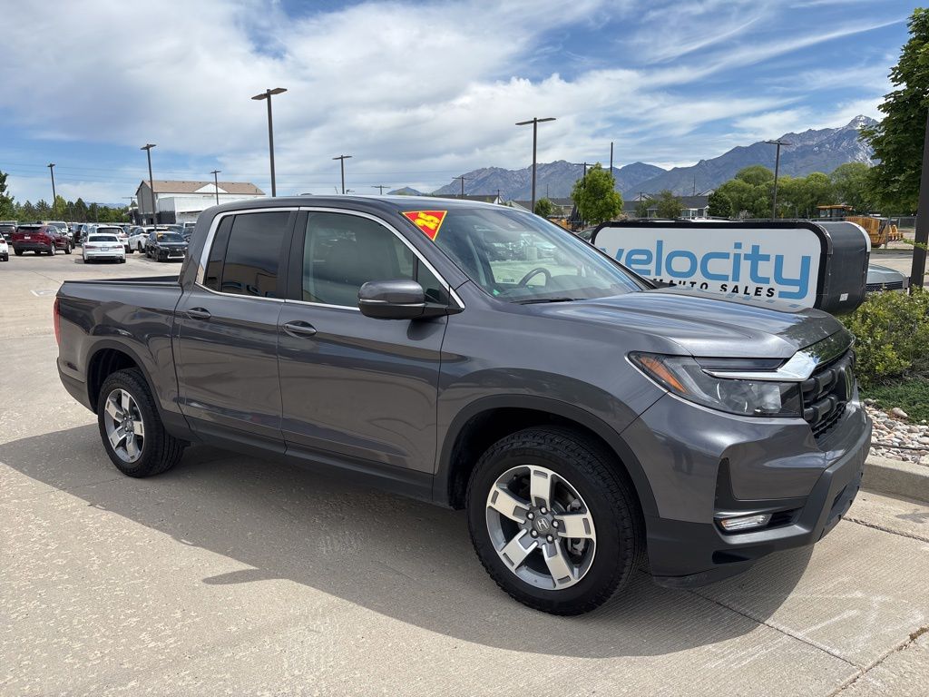 Black 2025 Honda Ridgeline RTL AWD Pickup Truck All-Wheel Drive 9-Speed Automatic