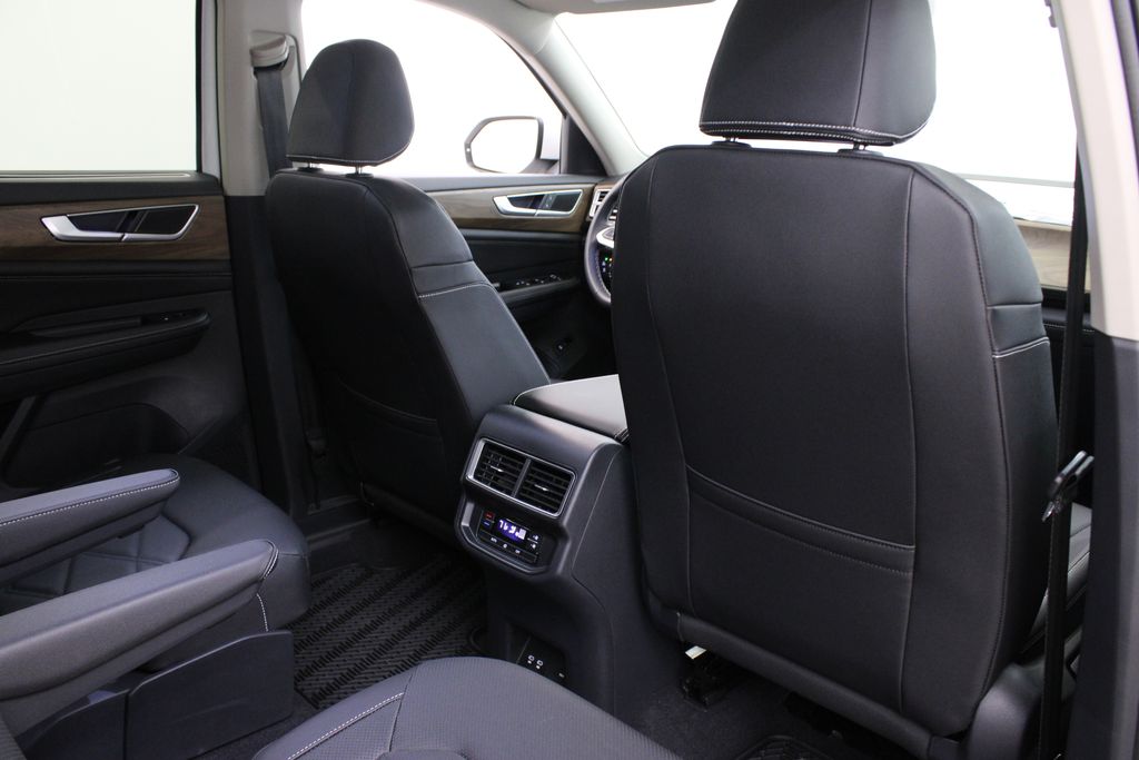 new 2026 Volkswagen Atlas car