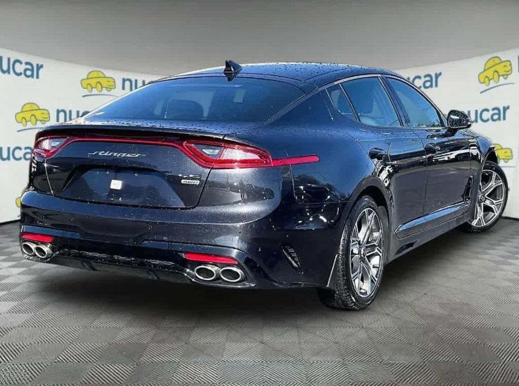2020 Kia Stinger — photo 6