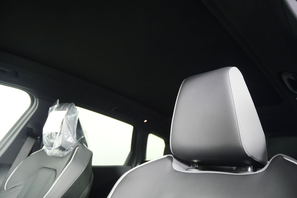 Thumbnail: 2025 BMW X3 - 11