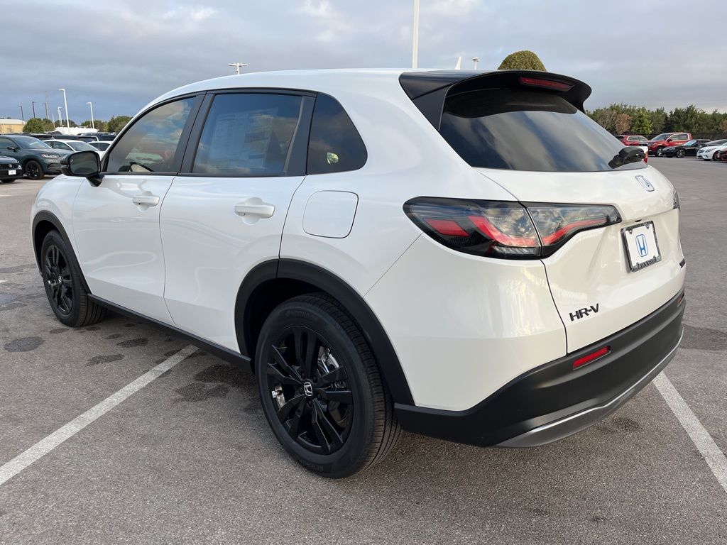 Thumbnail: 2026 Honda HR-V - 4