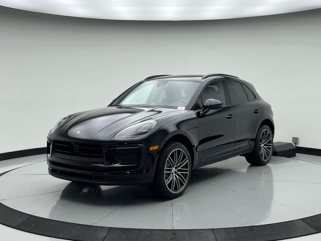 Thumbnail: 2025 Porsche Macan - 1