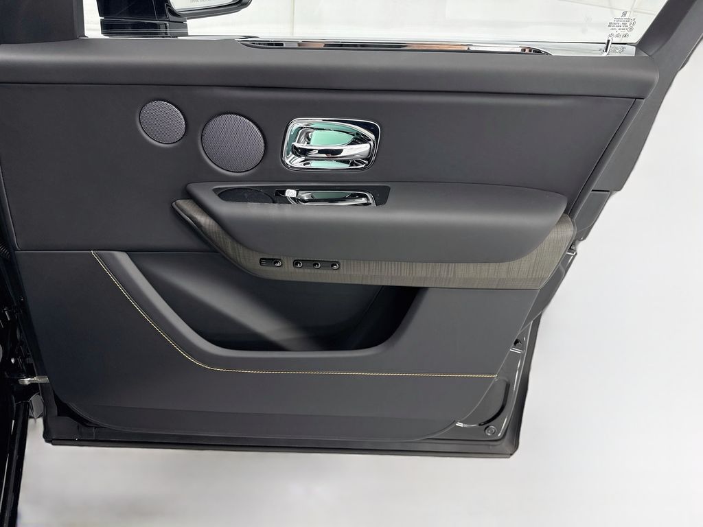 New 2027  Rolls-Royce Base image 24