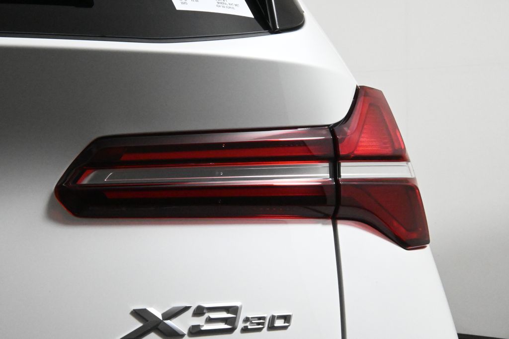 Thumbnail: 2025 BMW X3 - 13