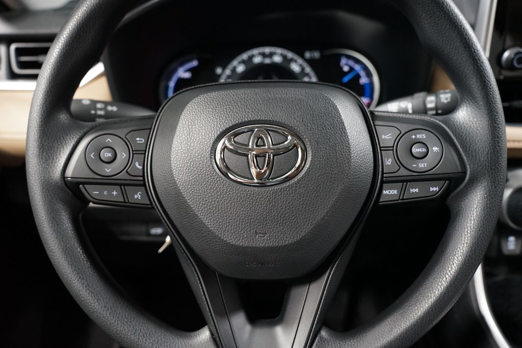 Thumbnail: 2025 Toyota RAV4 - 12