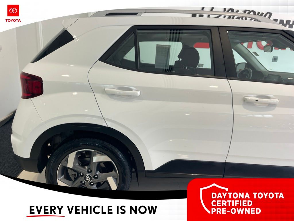 Used 2025 Hyundai Venue SUV