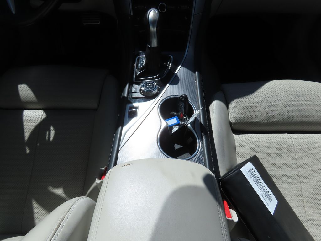 Thumbnail: 2014 INFINITI Q50 - 9