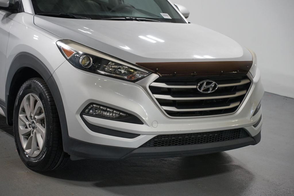 Thumbnail: 2017 Hyundai Tucson - 4