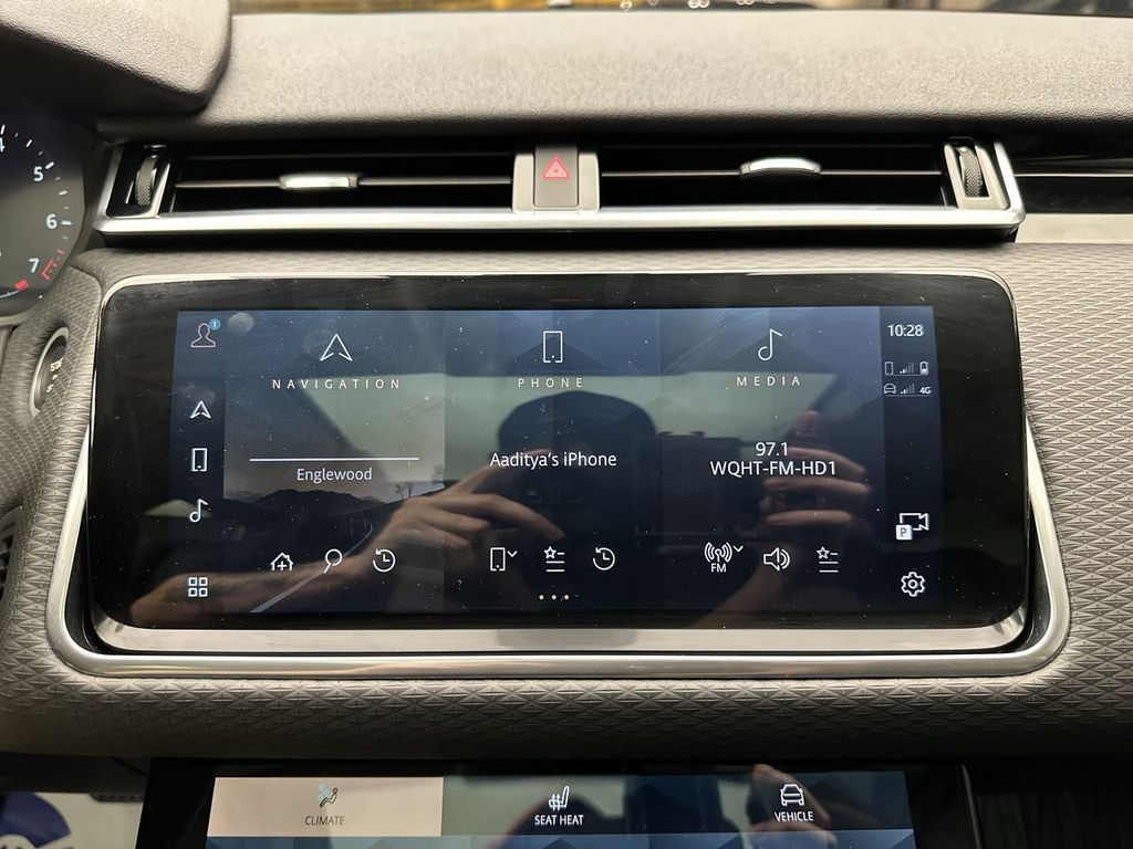2021 Land Rover Range Rover Velar R-Dynamic S 21