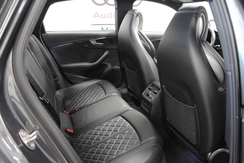 Thumbnail: 2019 Audi S4 - 32