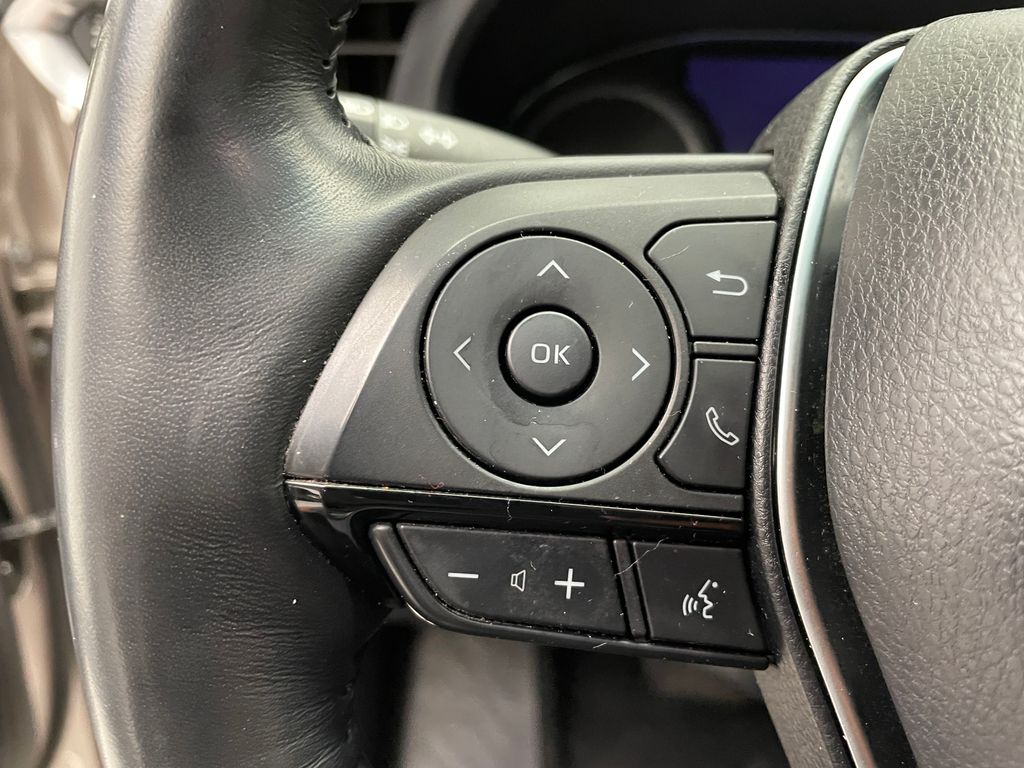 2021 Toyota Venza XLE 23