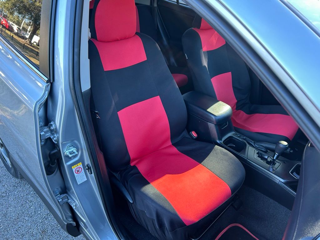 Thumbnail: 2018 Toyota RAV4 - 15