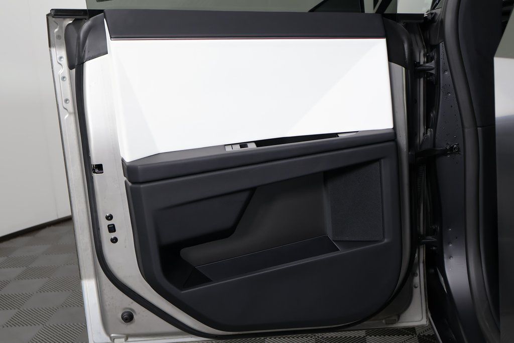 Thumbnail: 2024 Tesla Cybertruck - 13