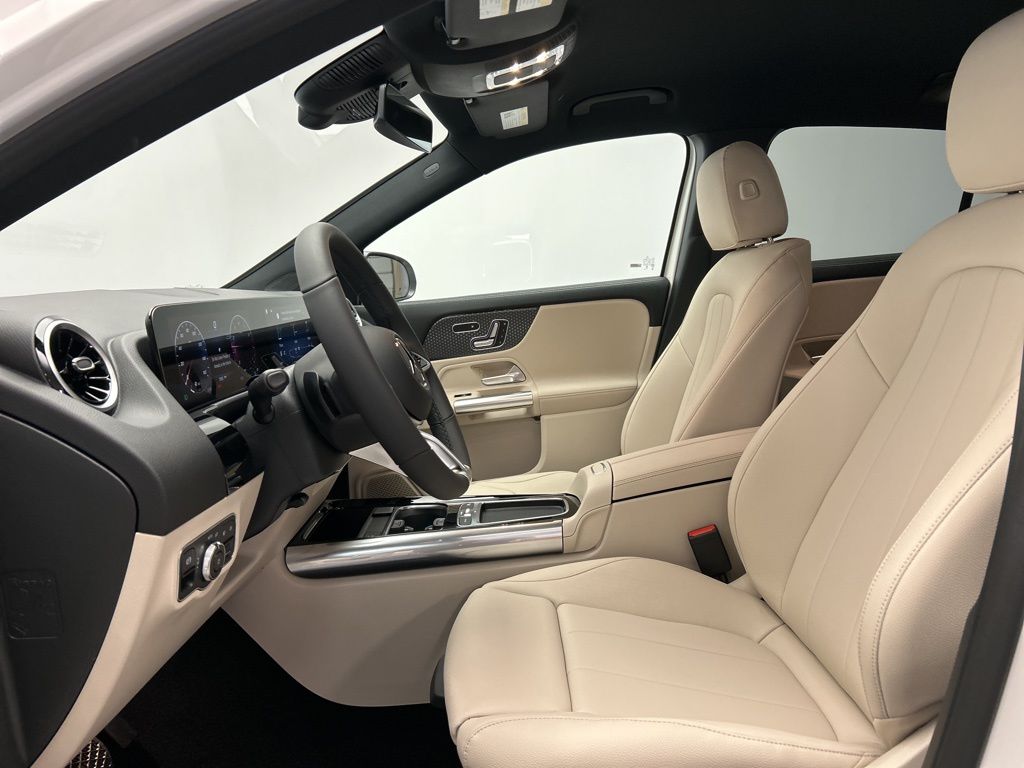 Thumbnail: 2026 Mercedes-Benz GLA - 12