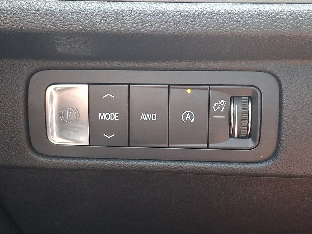 2024 Chevrolet Traverse LT White at Carlisle Cadillac Buick GMC