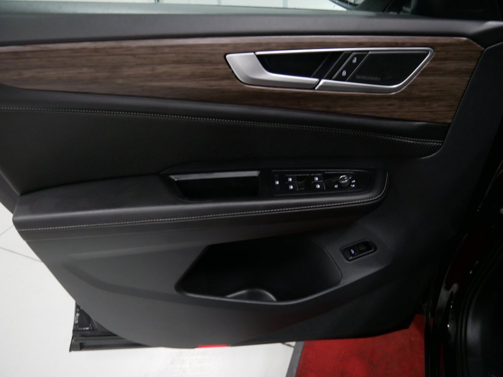 Used 2025 Volkswagen Atlas SUV