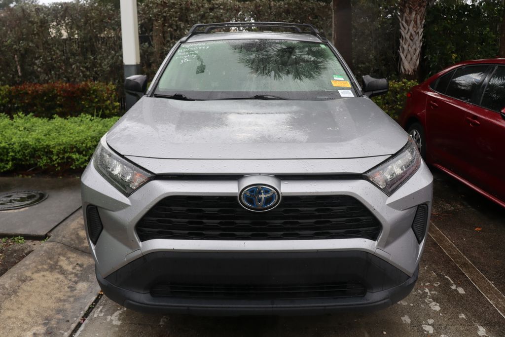 2021 Toyota RAV4 LE 5