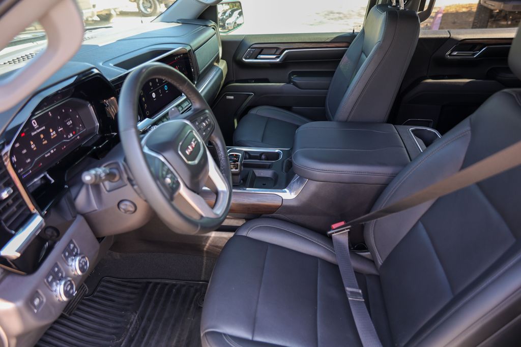 Used 2024 Black GMC SLT image 12