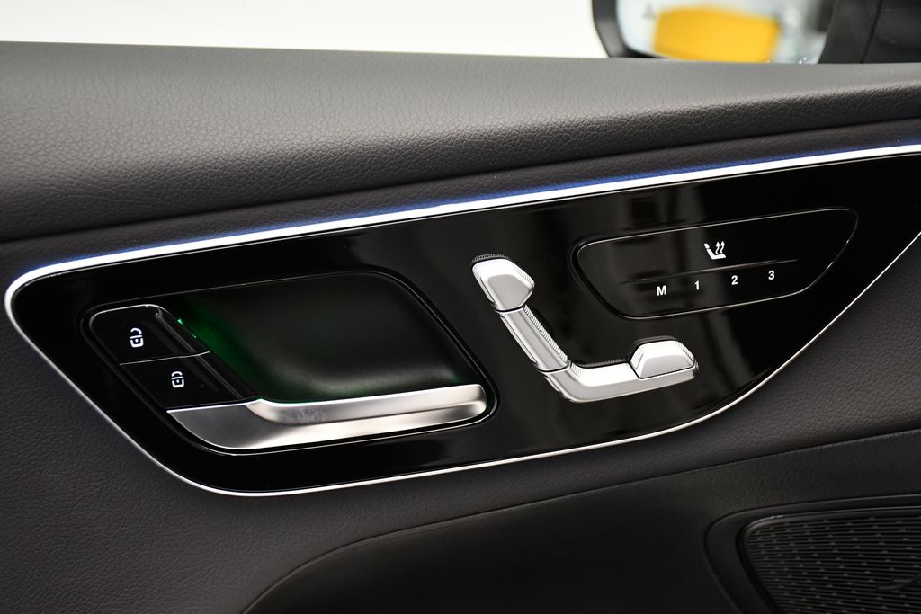 Thumbnail: 2026 Mercedes-Benz GLC - 32