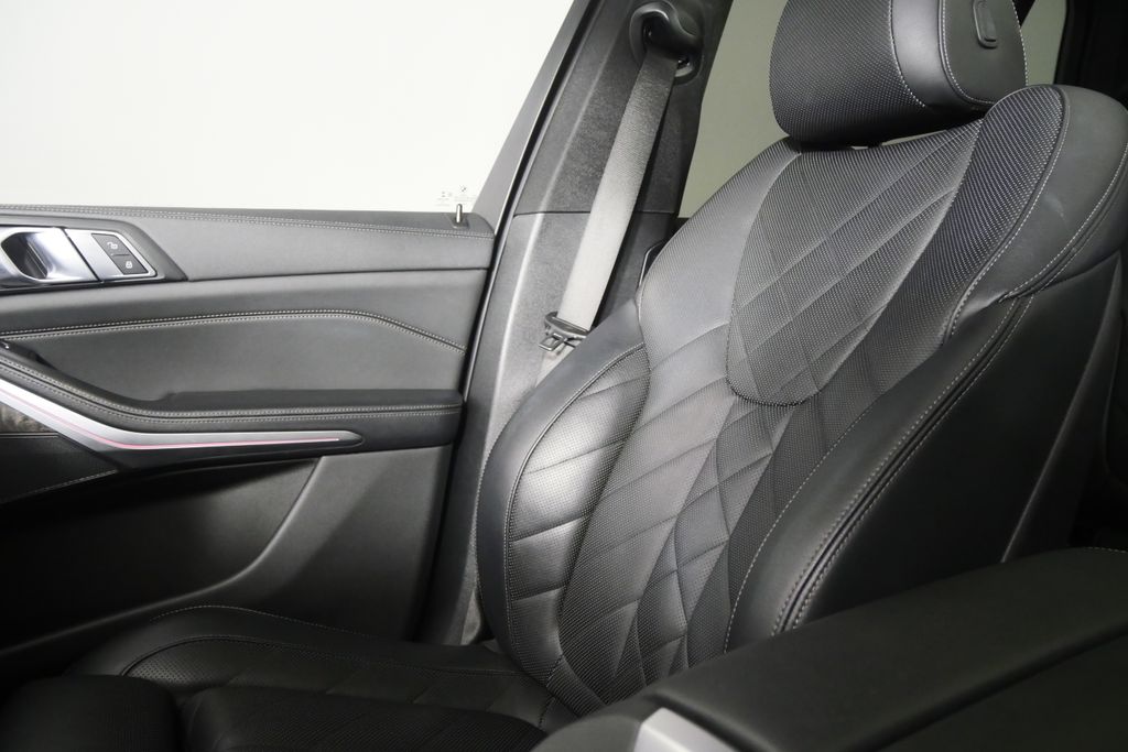 Thumbnail: 2023 BMW X5 - 25