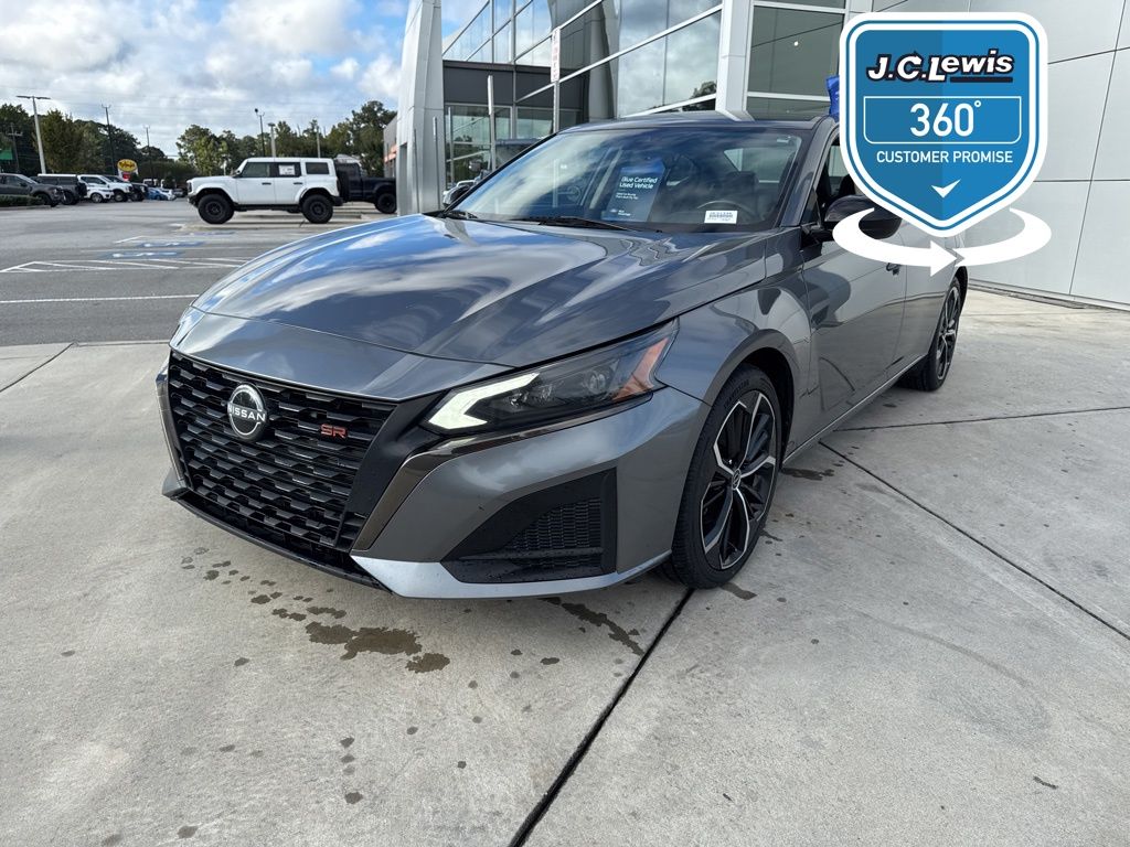 2023 Nissan Altima SR FWD