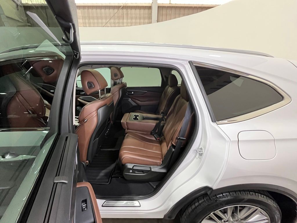 2023 Acura MDX Advance