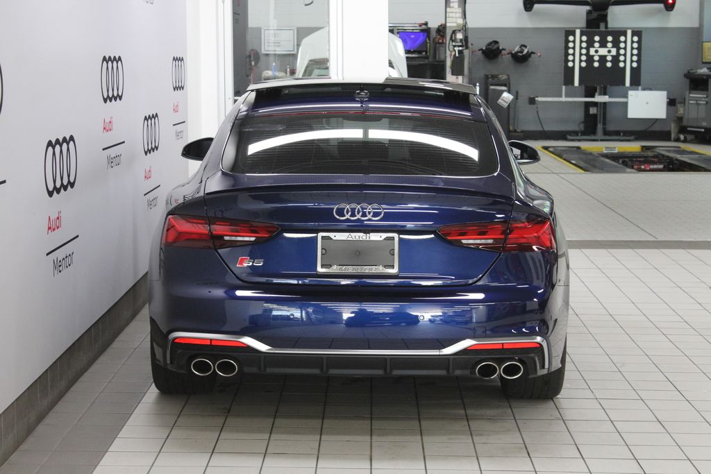 Thumbnail: 2022 Audi S5 - 5