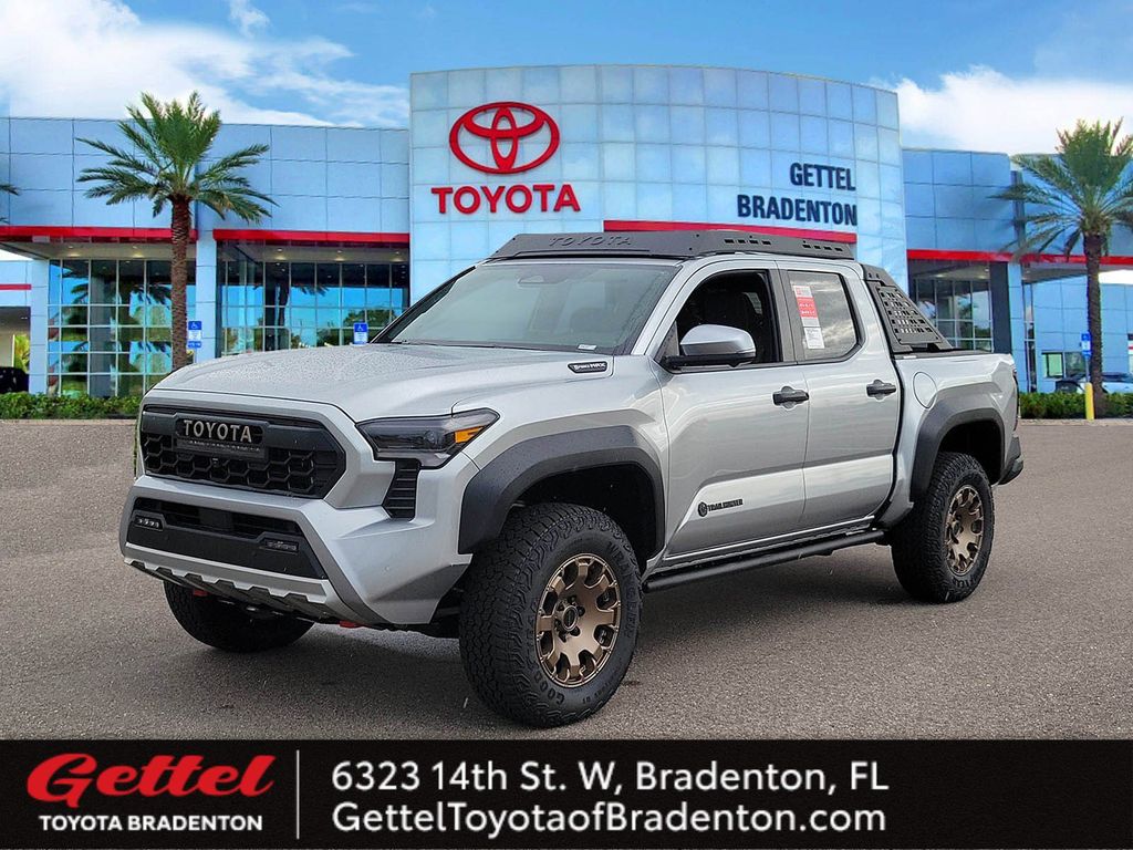 2025 Toyota Tacoma Trailhunter's photo