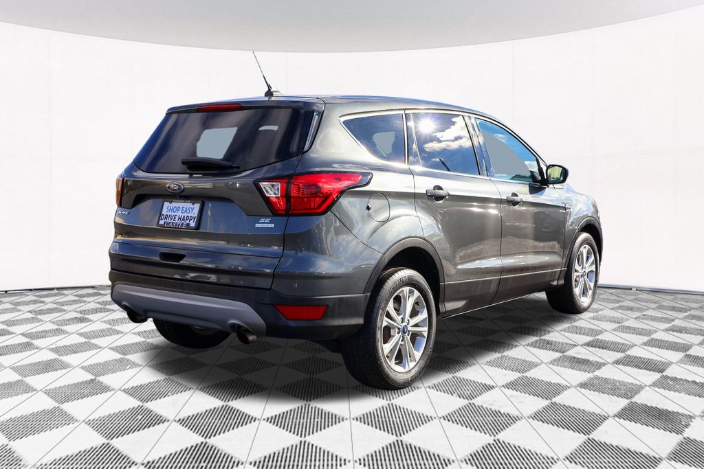 2019 Ford Escape SE 8