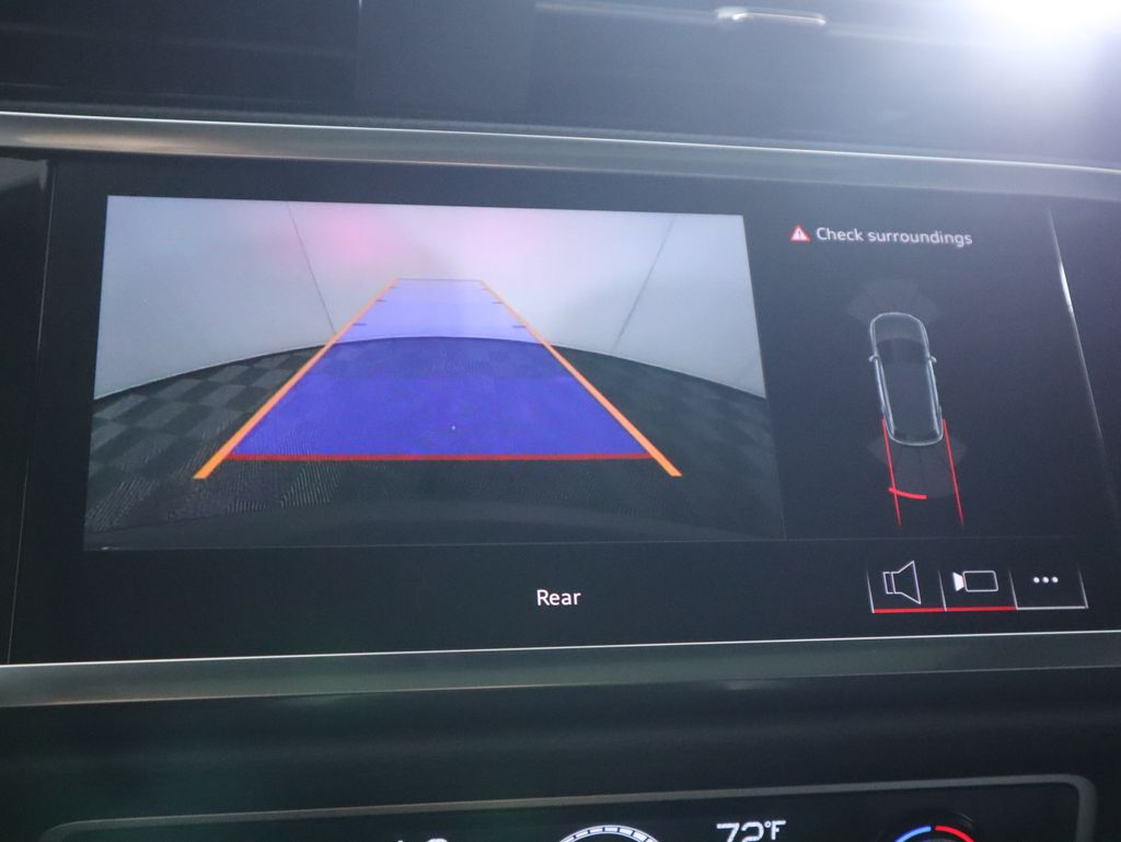 Thumbnail: 2025 Audi Q3 - 17