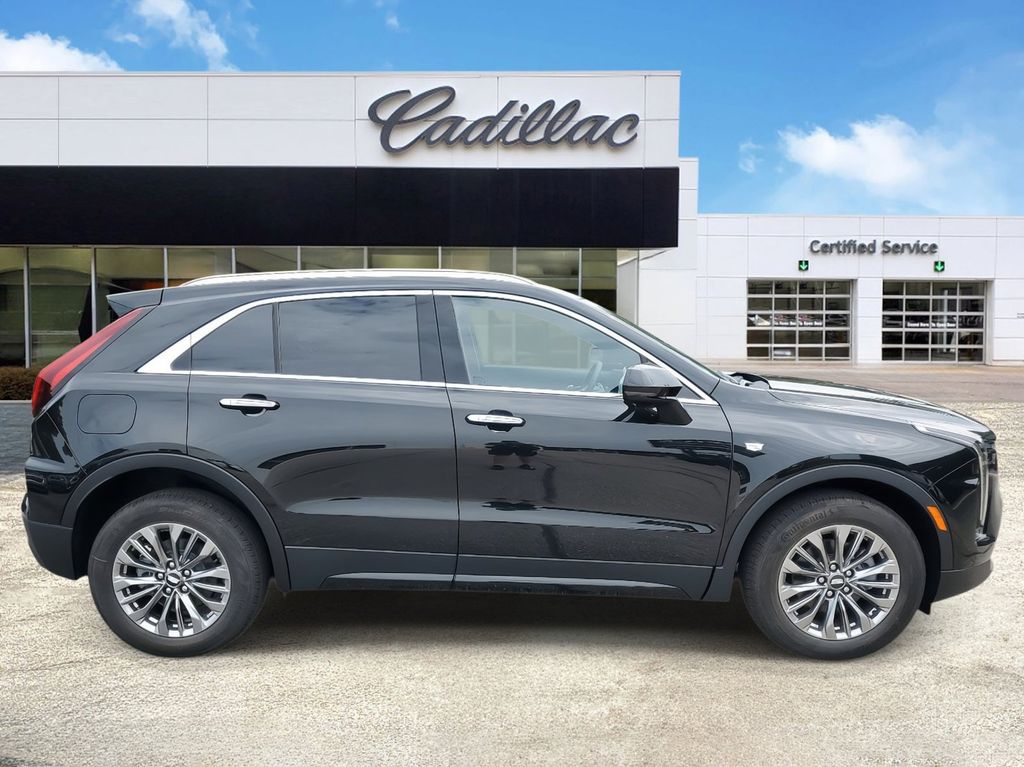 2024 Cadillac XT4 Premium Luxury 8