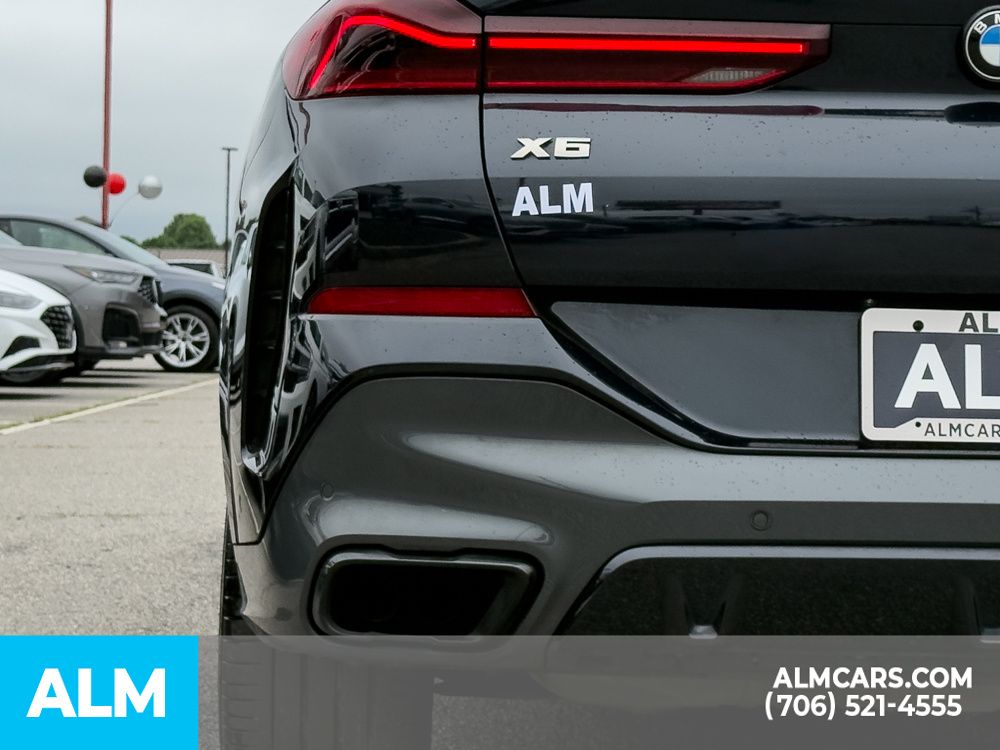 Used 2022 Black BMW M50i image 6